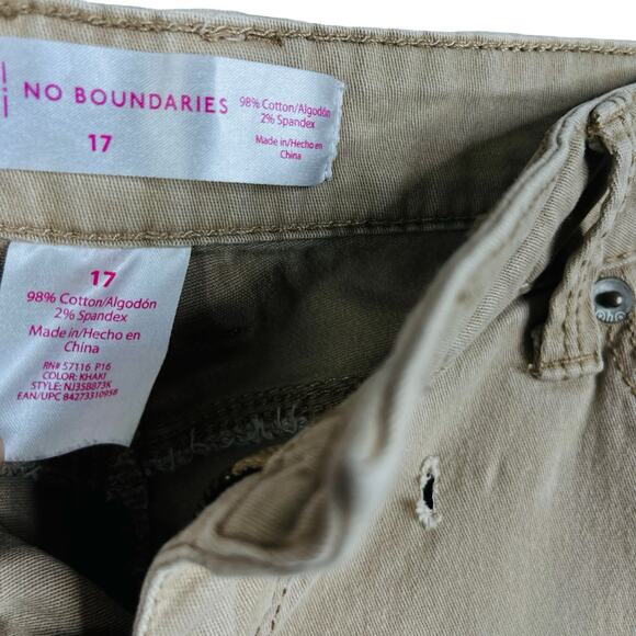 No Boundaries Khaki Pants - Picture 4 of 7